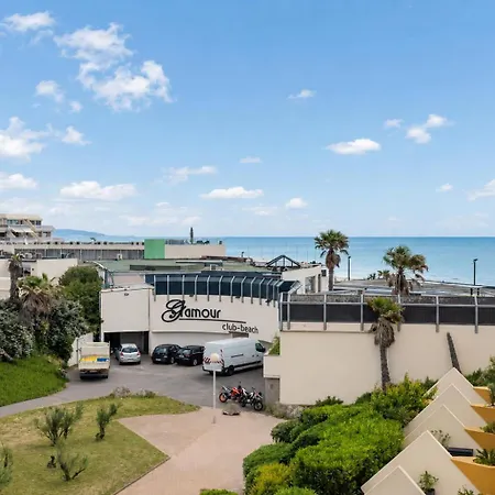 Le Pure Heliopolis - Vue - Parking - Terrasse - Village Naturiste *